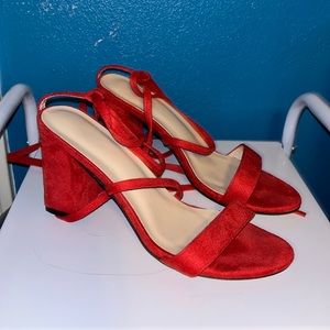 red heels size 7